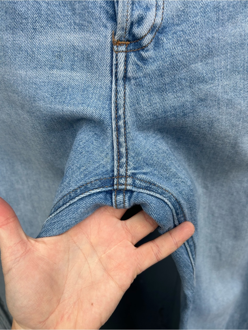 Denim Forum Arlo High Rise Straight, size 30 - Picture 13 of 13